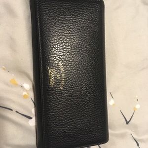 Gucci black leather wallet
